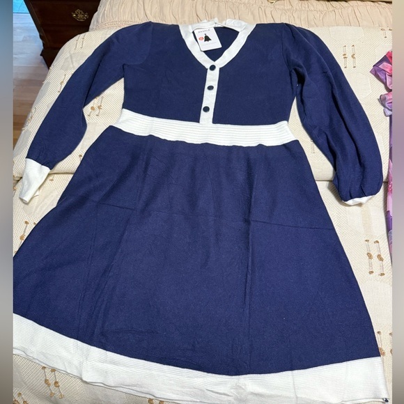 Dresses & Skirts - Knit mini dress